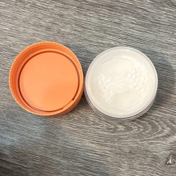 SHEGLAM Insta-Ready Setting Powder Duo - translucent - Picture 4 of 4